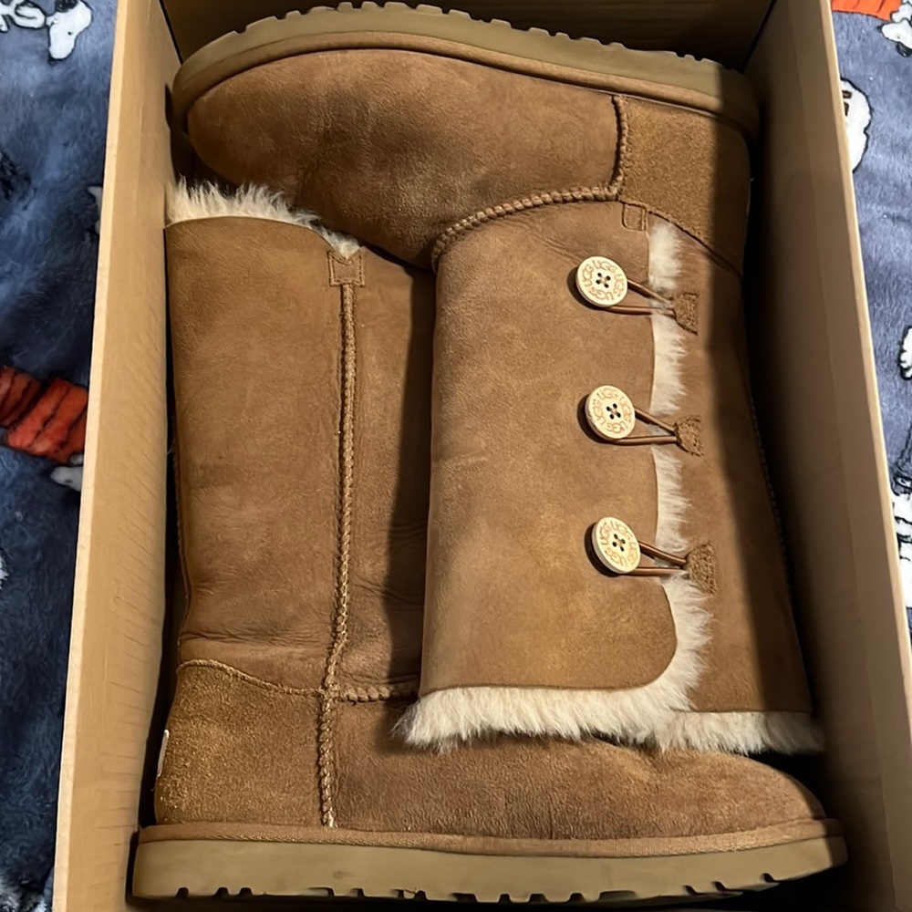 Brown Uggs